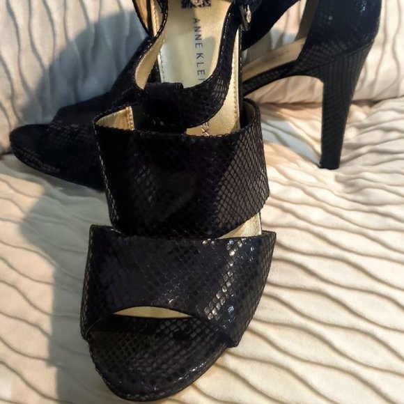 Anne Klein iflex Pumps- Black Snakeskin Pattern with Adjustable Ankle Strap - Picture 1 of 5